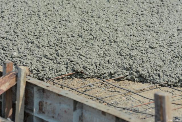 Concrete roof building construction